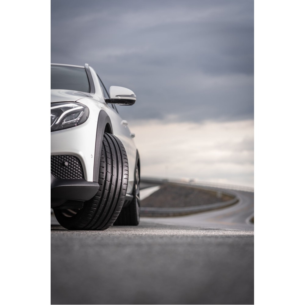Nokian Powerproof 1 235/45 ZR17 97Y XL
