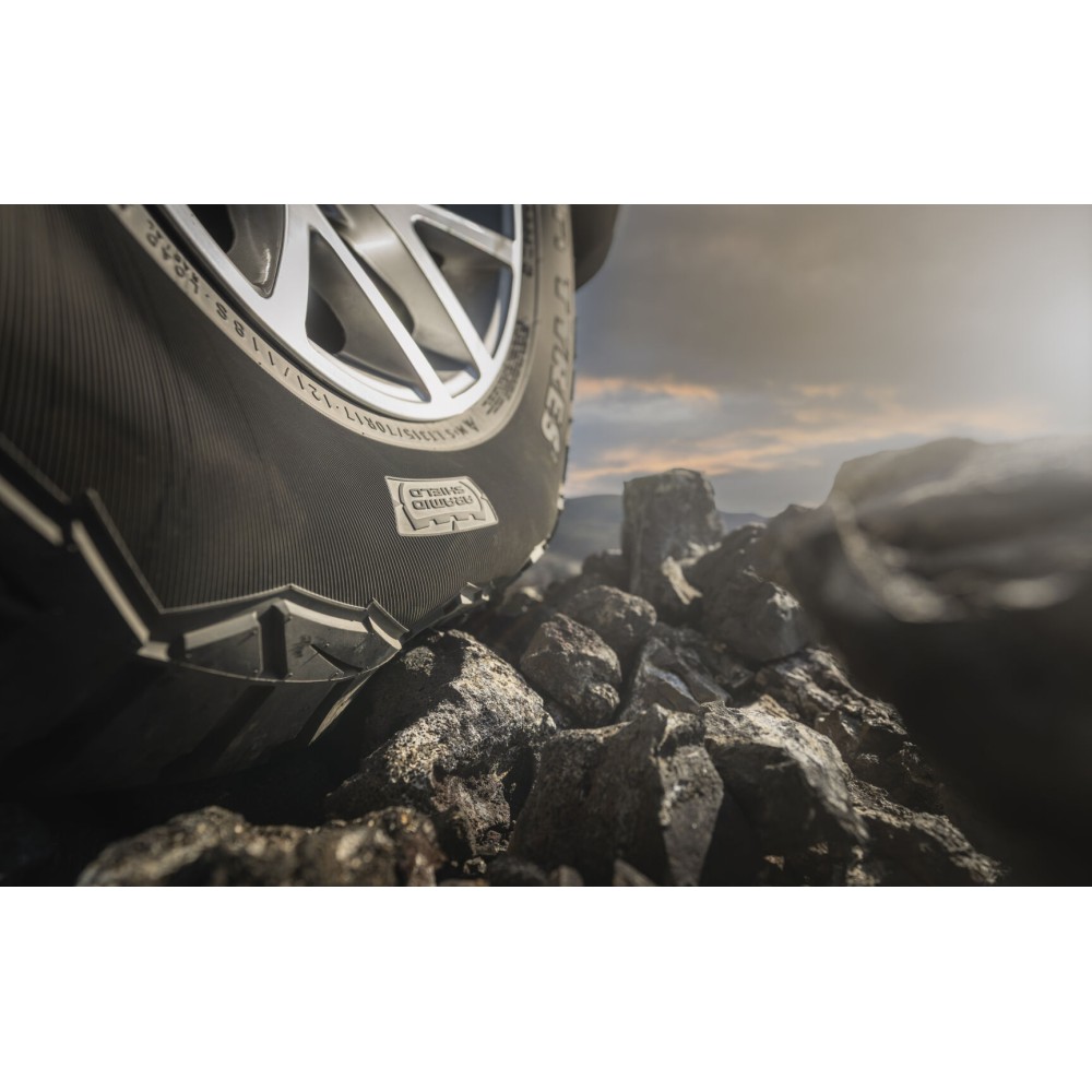 Nokian Outpost AT 275/55 R20 113 T