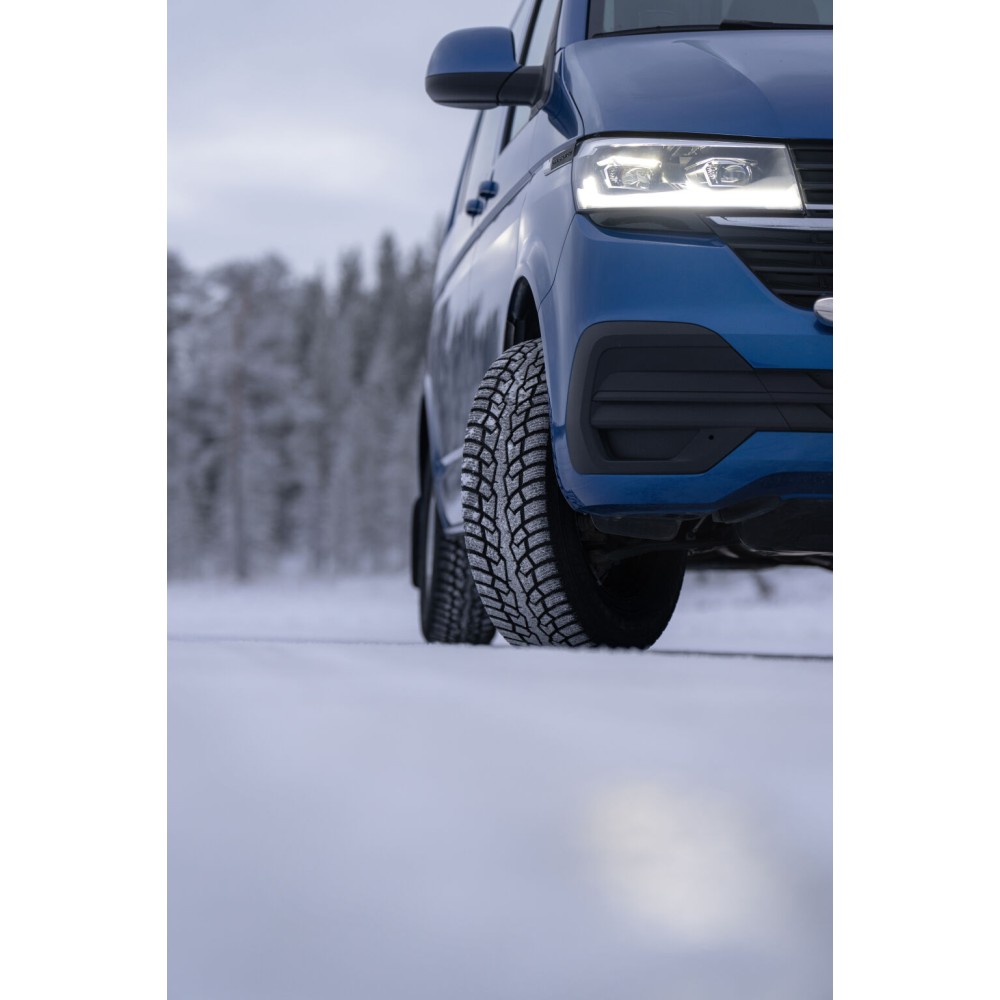 Nokian Hakkapeliitta CR4 235/65 R16C 121/119R