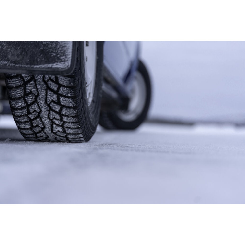 Nokian Hakkapeliitta CR4 235/65 R16C 121/119R